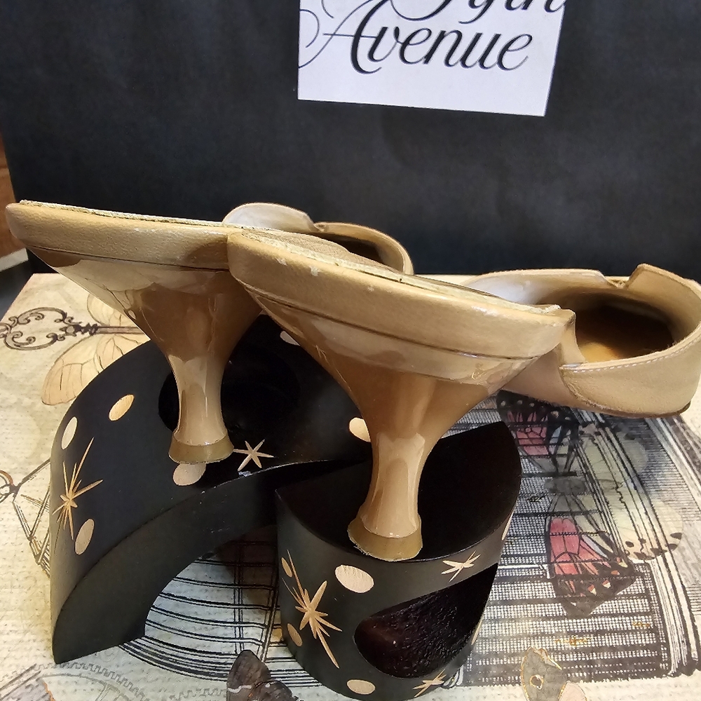 Mules - Picture 9 of 12